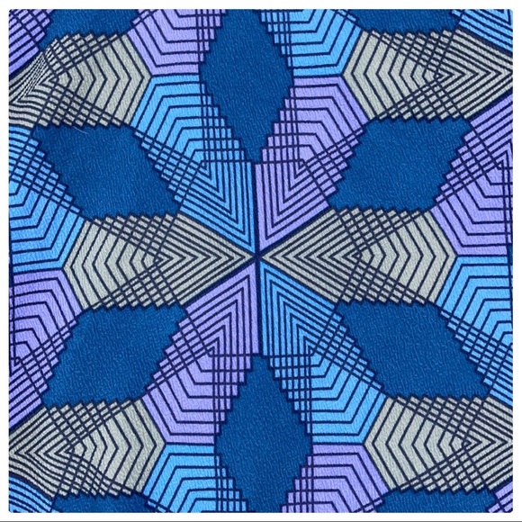 💕New With Tag Blue Lularoe Nicole Fit & Flare Dress💕 - Picture 13 of 16